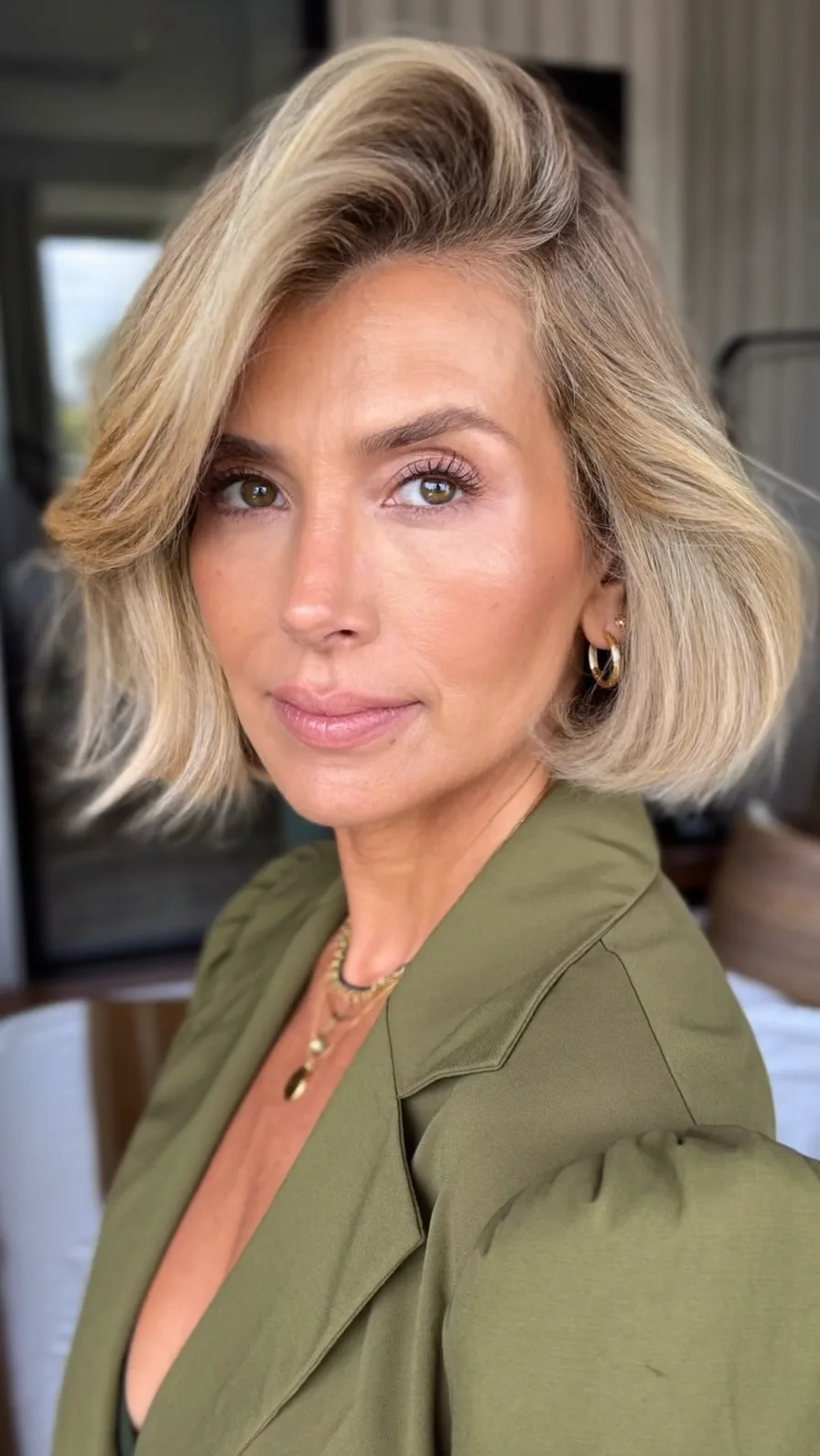Elegant Chin-Length Classic Bob with Side-Swept Layers