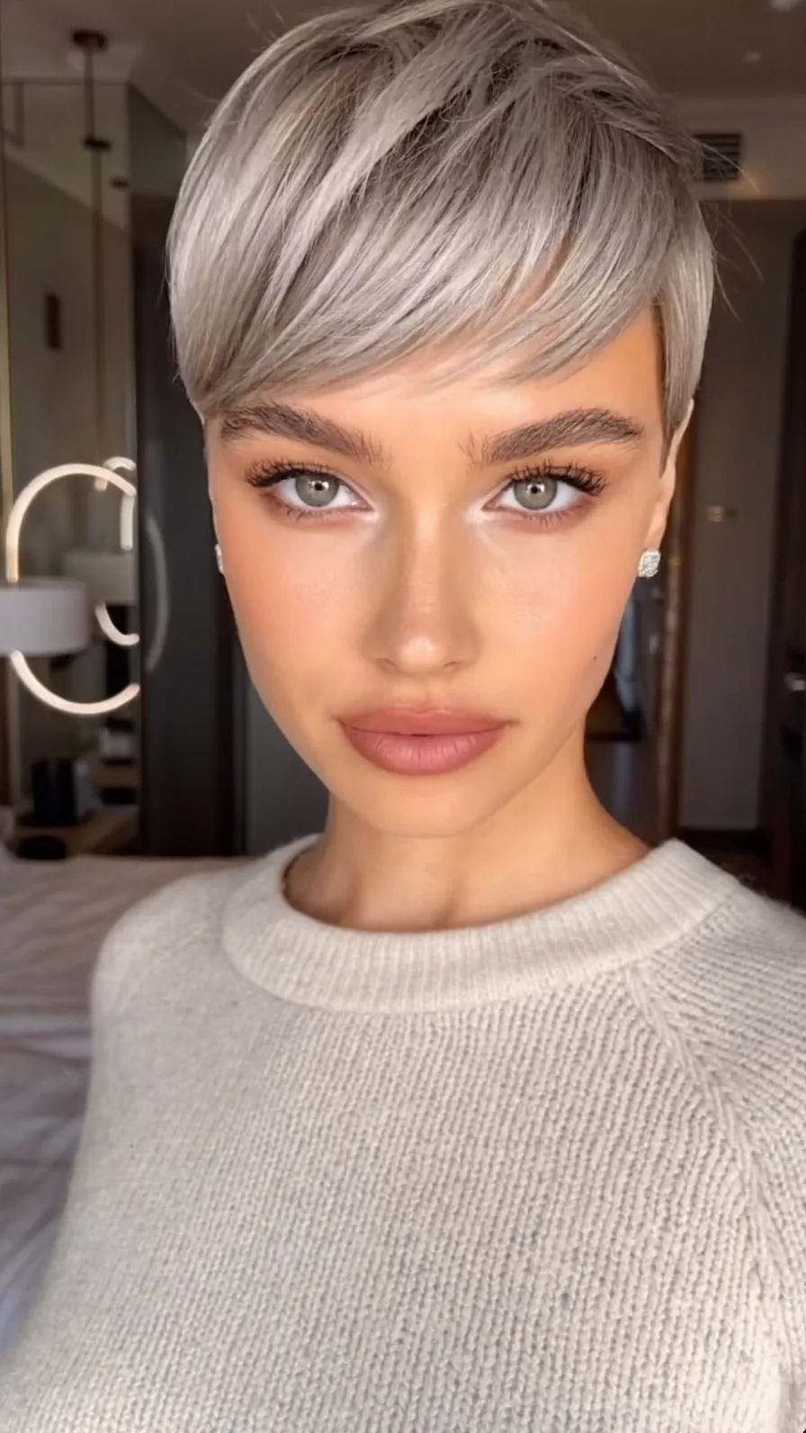Chic Cool Ash Blonde Short Pixie Cut with Side Bangs