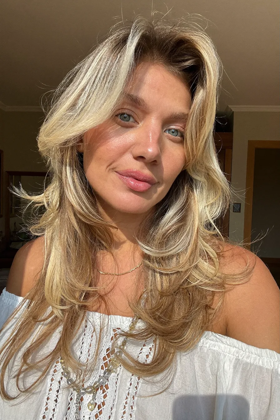 Softly Layered Balayage Blonde Bob With Wispy Textures