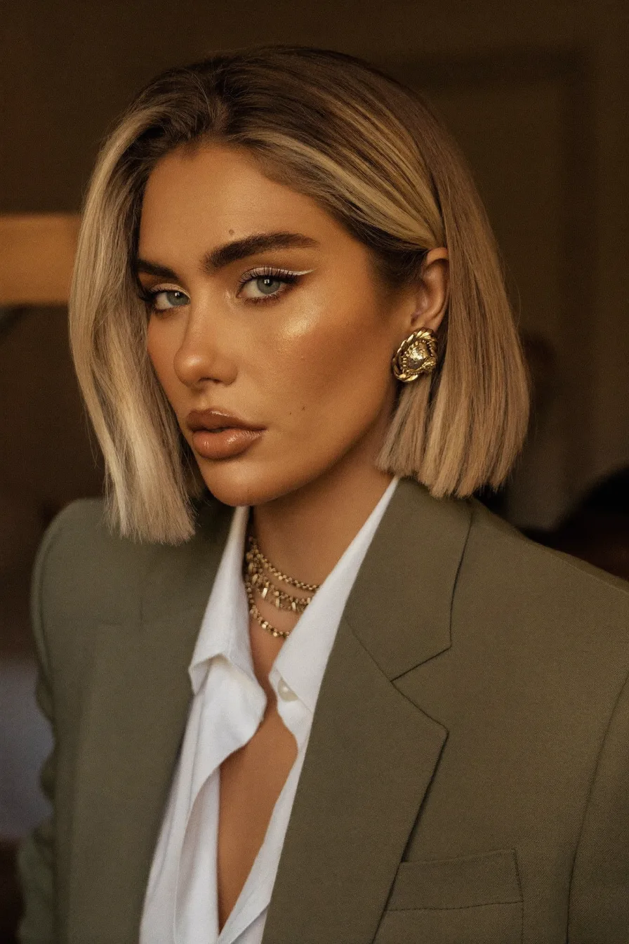 Chic Sleek Balayage Blonde Bob Without Bangs for Effortless Elegance