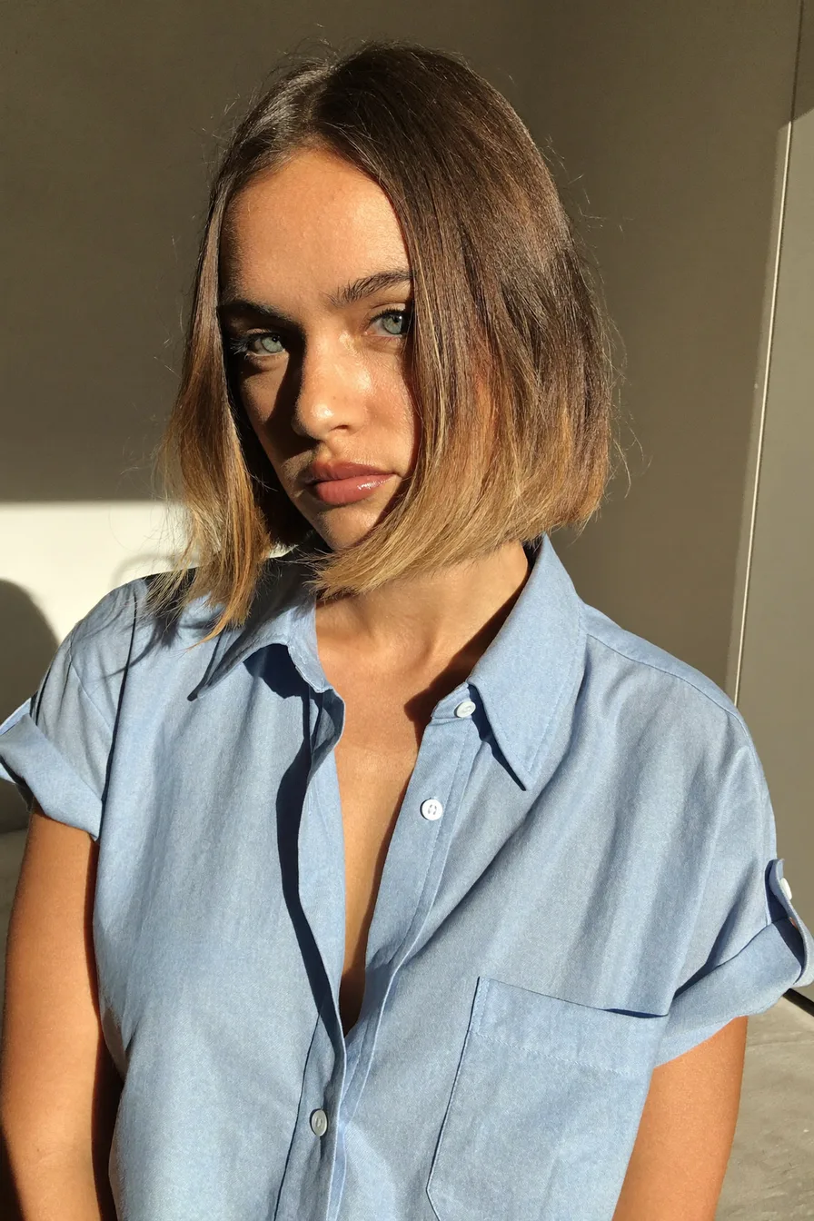 Soft Textured Balayage Brunette Bob With Sun-Kissed Ends