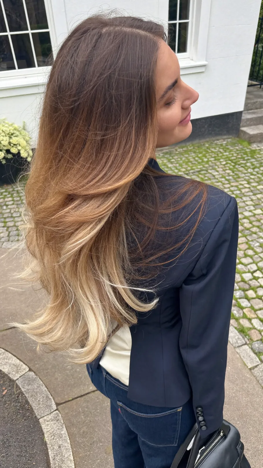 Soft Flowing Long Layers with Blonde Balayage Highlights