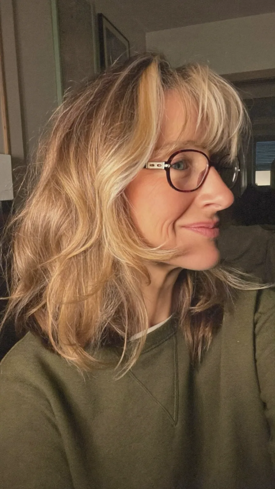 30 Best Haircuts for Women Over 50
