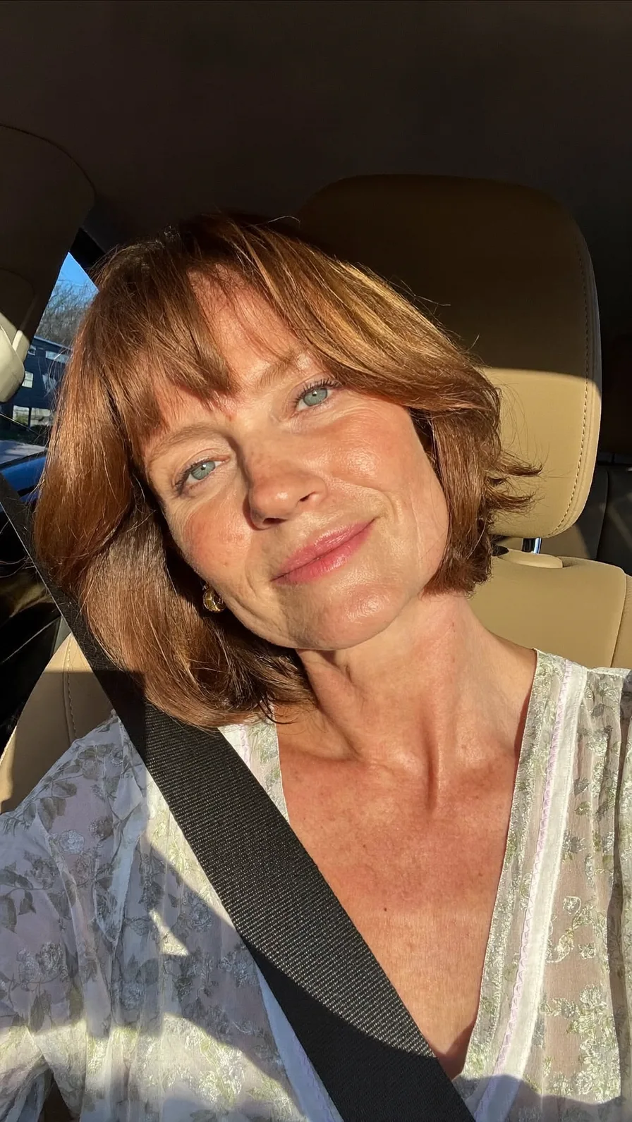 Chin-Length Classic Bob with Soft Blunt Bangs Style