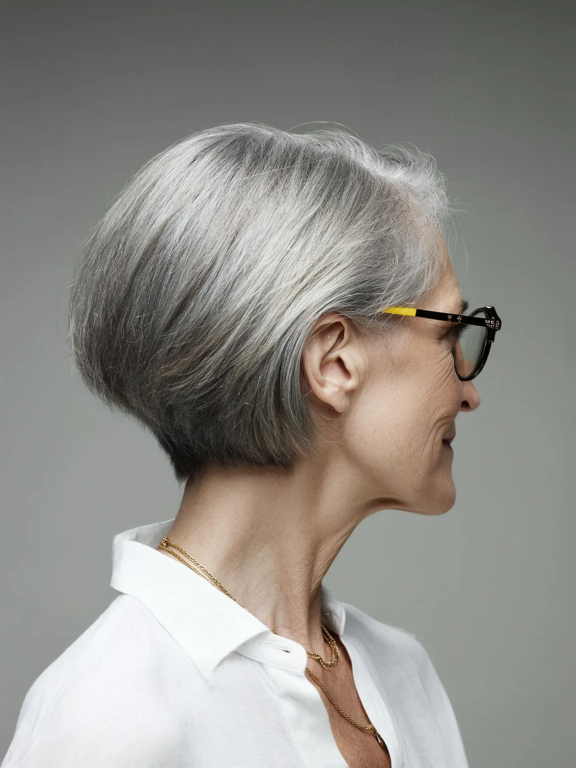 Short Silver Frost Straight Bob