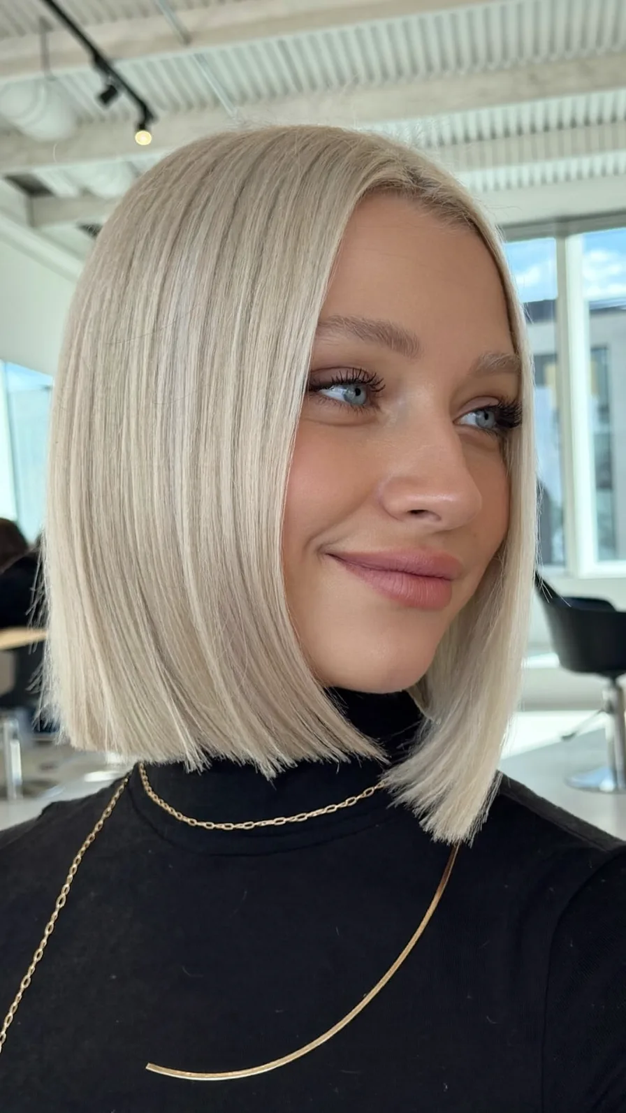 Chic Platinum Blunt Bob with No Bangs for a Polished Finish