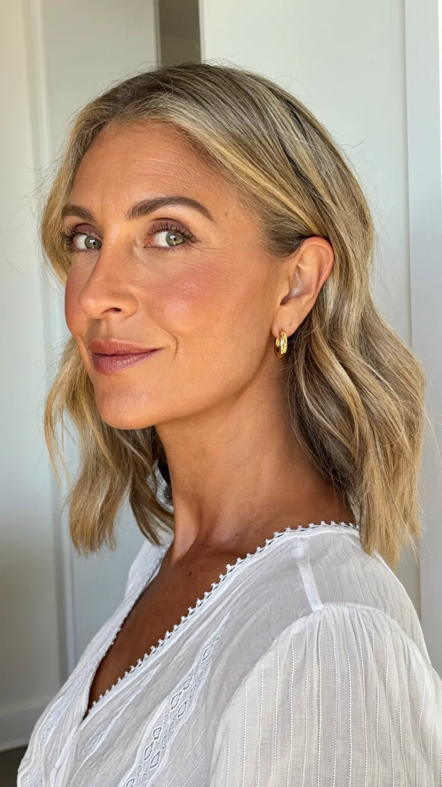 Modern Shoulder-Length Lob with Ash Blonde Balayage Highlights