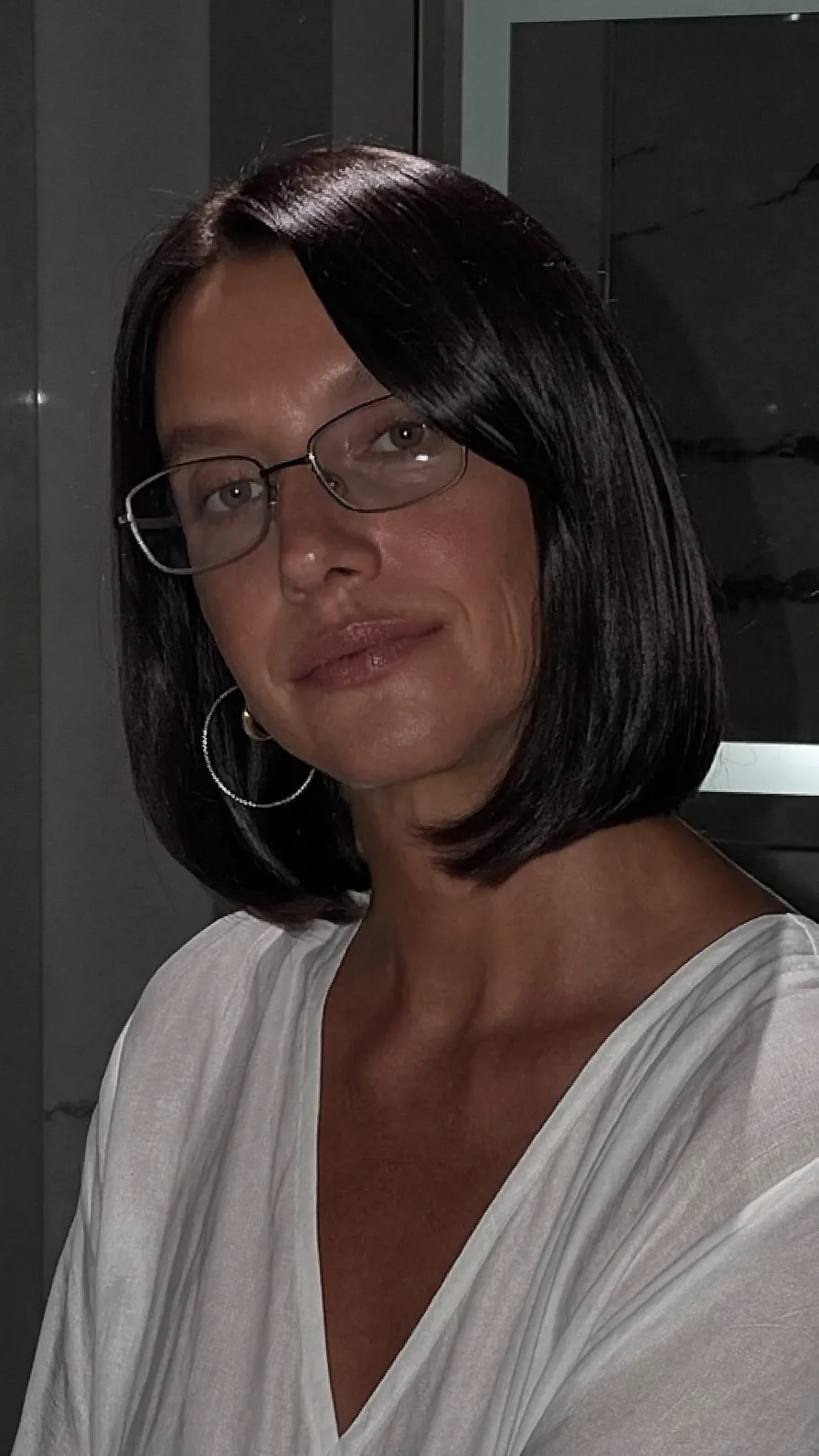 Classic Chin-Length Bob with Rounded Ends and Side Part
