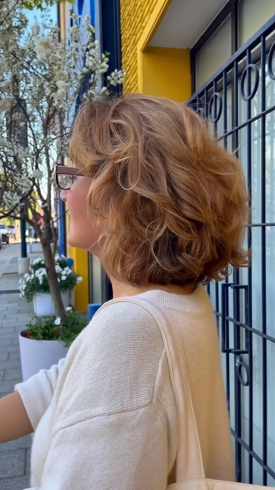 Chin-Length Layered Bob with Flowing Wavy Texture
