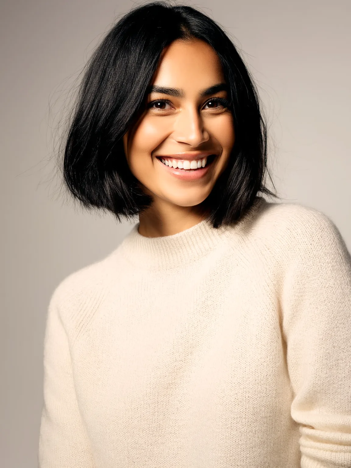 Jet Black Straight Chin-Length Bob Without Bangs