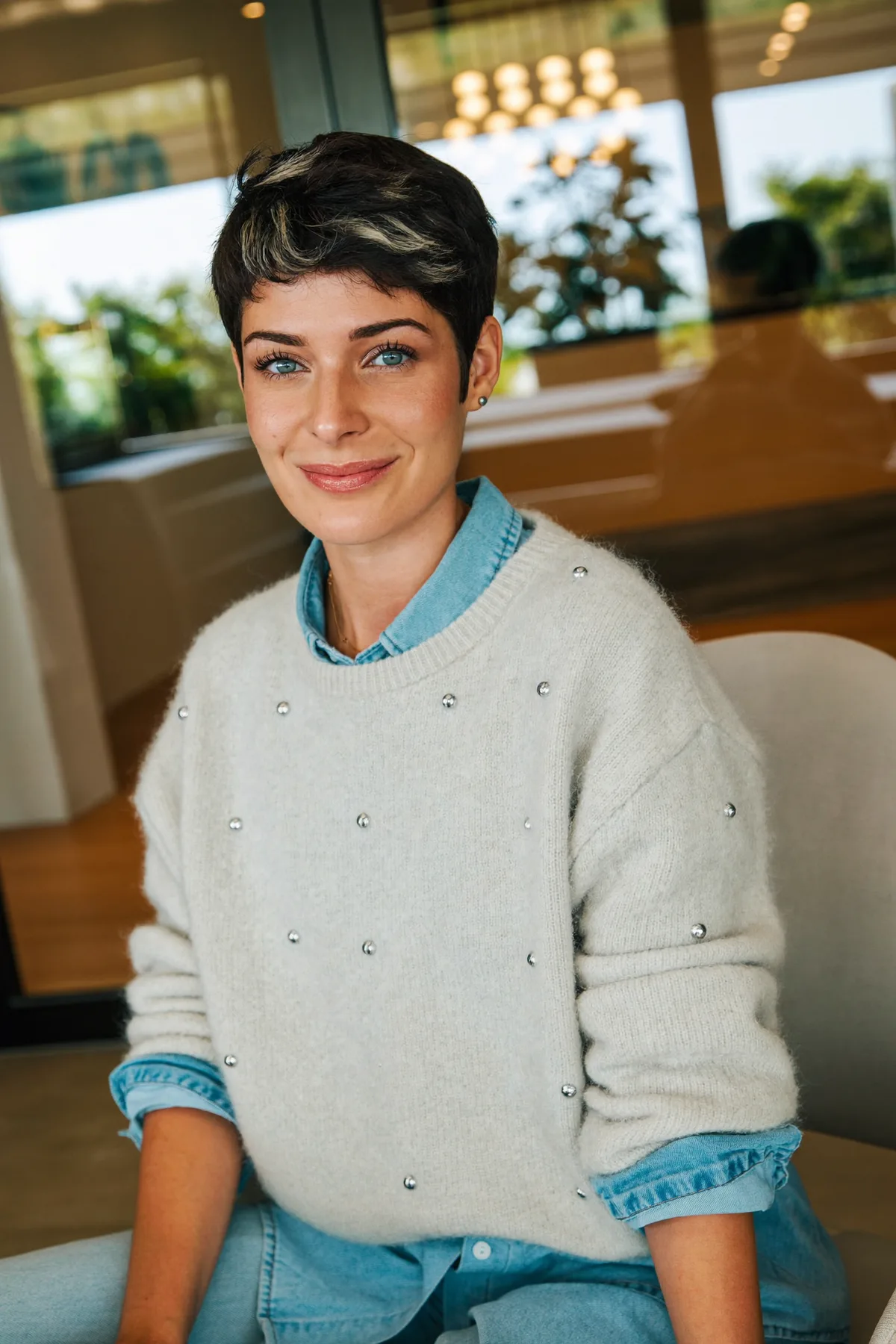 Sleek Straight Natural Brunette Pixie Cut with Solid Color