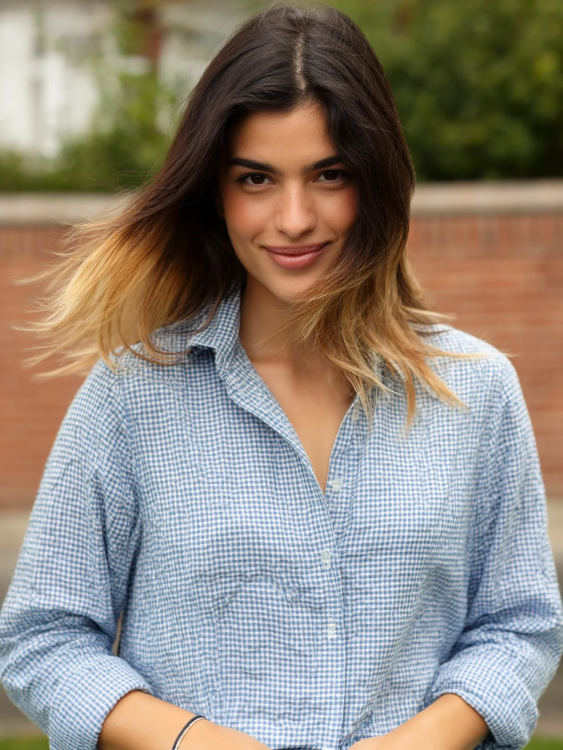 Voluminous Dark Brown Lob with Sun-Kissed Ombre Waves
