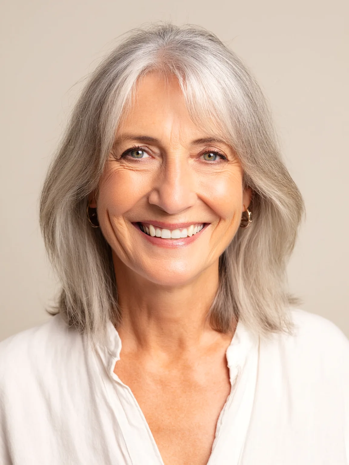 Shoulder-Length Silver Layers with Natural Sheen