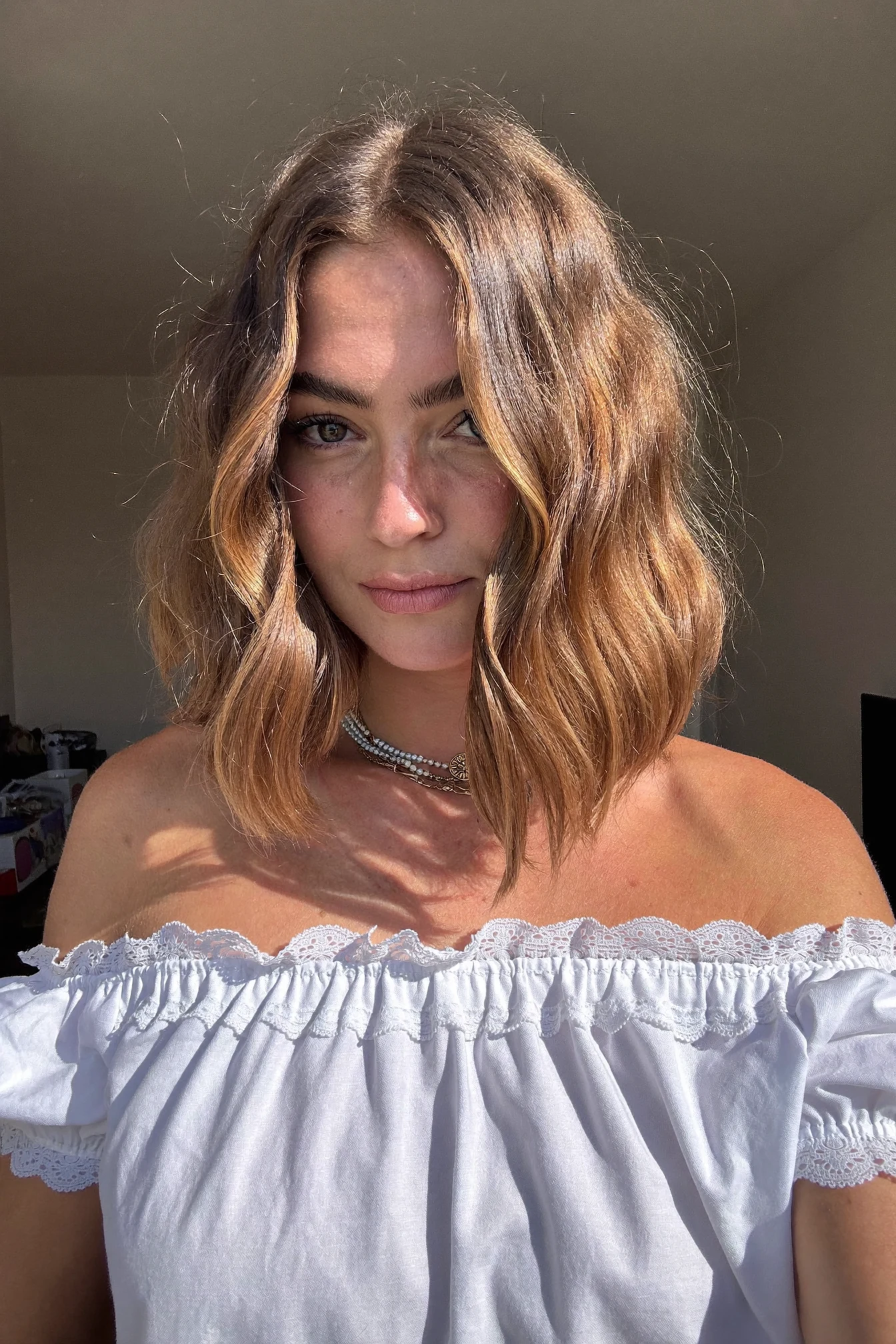 Jaw-Length Lob with Defined Beach Waves
