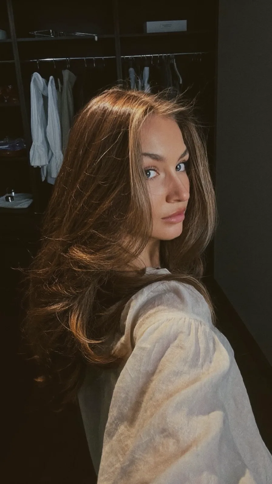 Voluminous Long Layers with Warm Caramel Brown Balayage