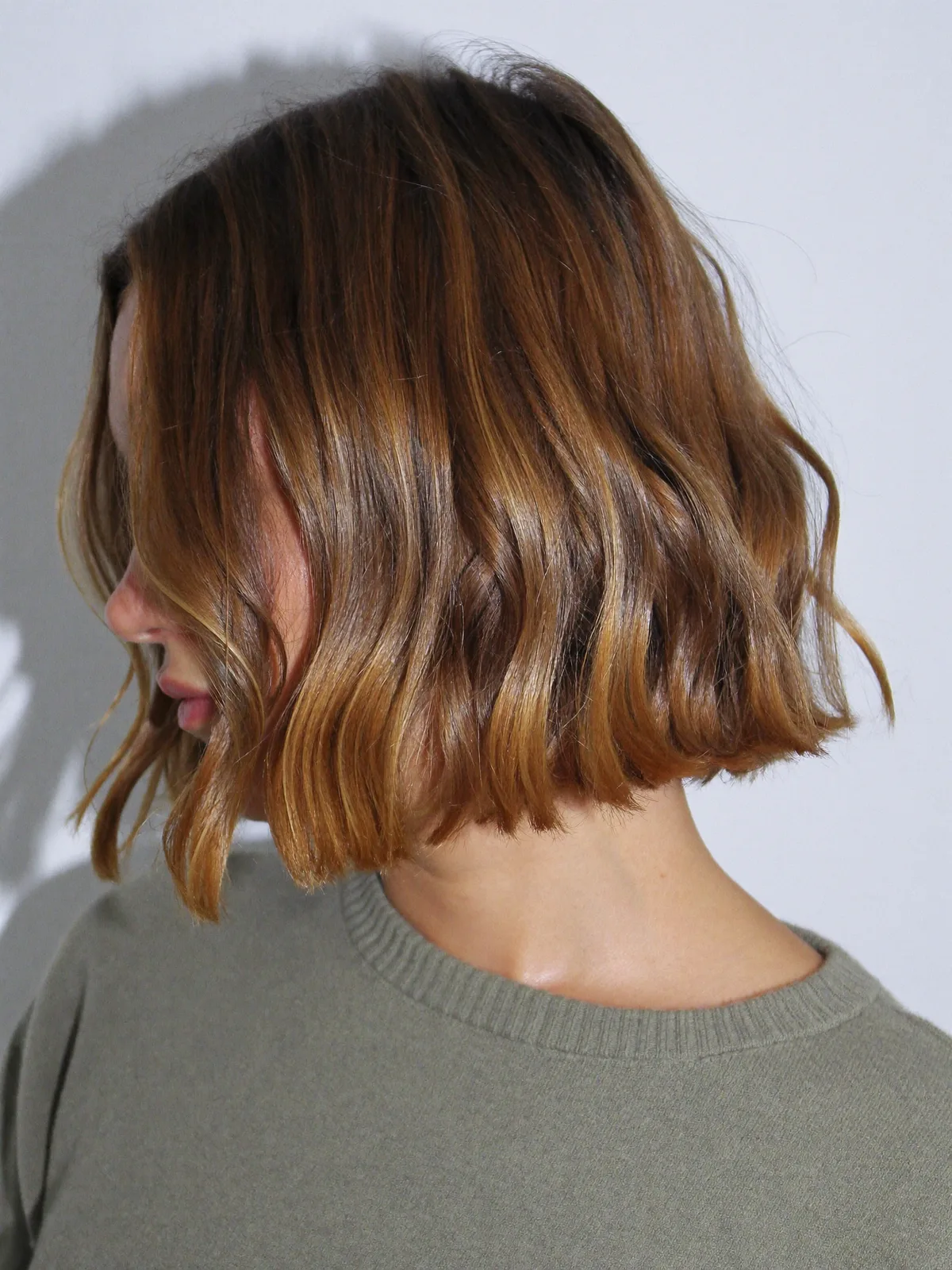 Textured Caramel Brown Wavy Bob with Subtle Layers