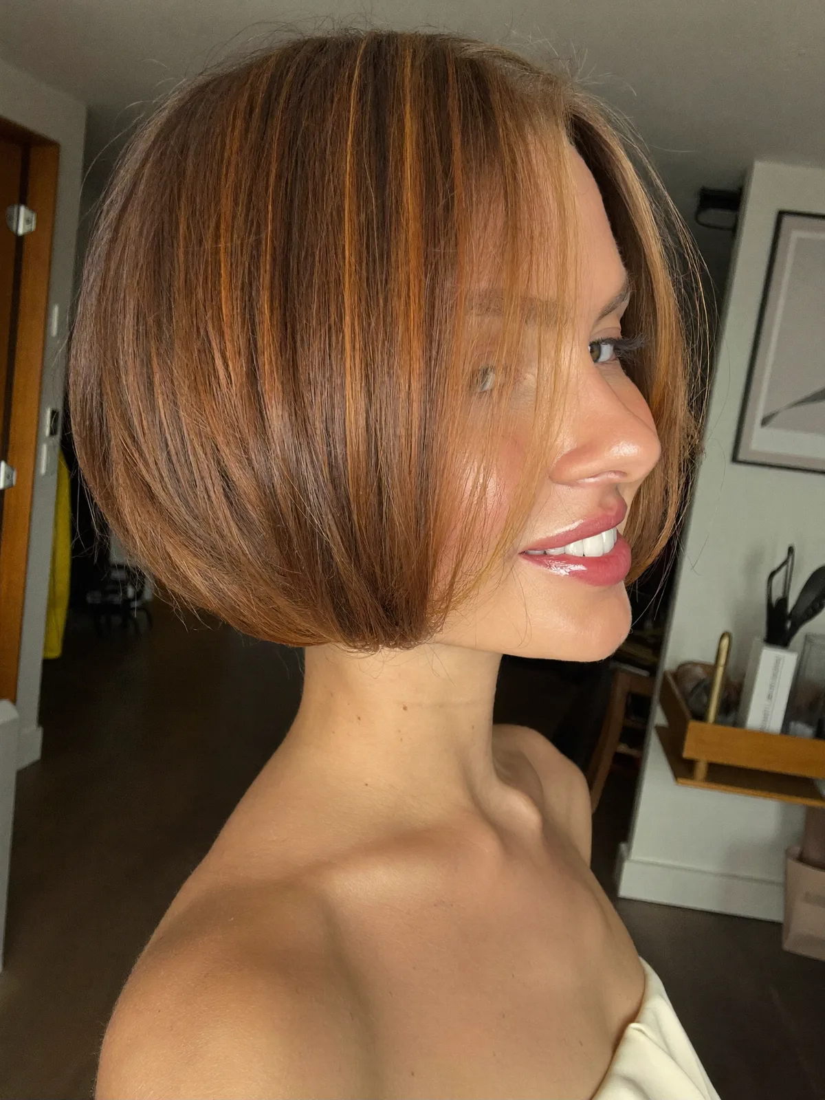 Elegant Caramel Brown French Bob with Soft Face-Framing Layers