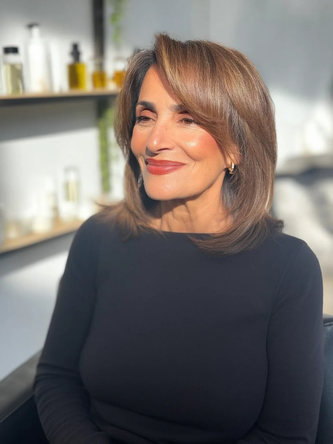 Sophisticated Lob with Warm Caramel Highlights