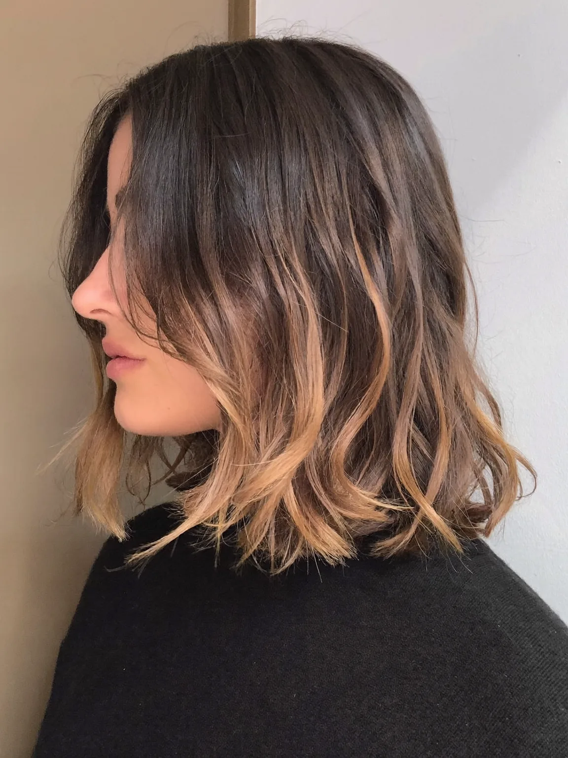 Wavy Textured Lob with Caramel Balayage Highlights
