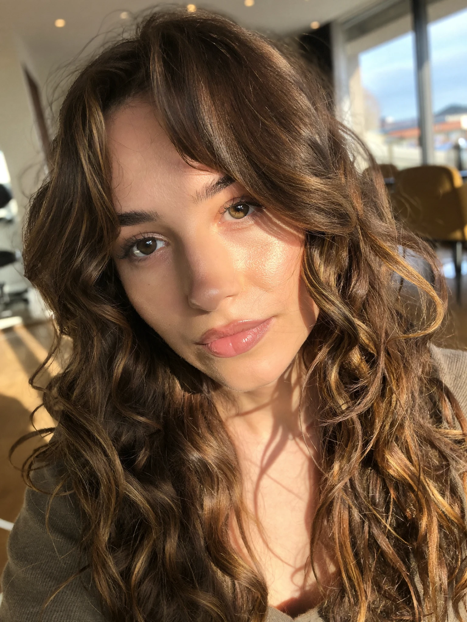 Extended Bronde Lob with Curly Texture