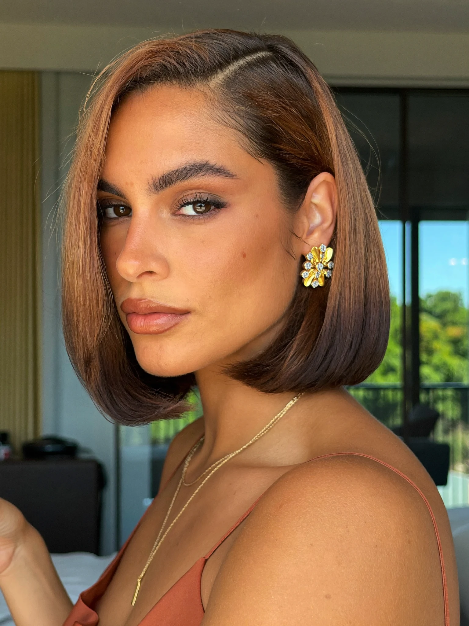 Jaw-Length Caramel Lob with Sleek Blowout