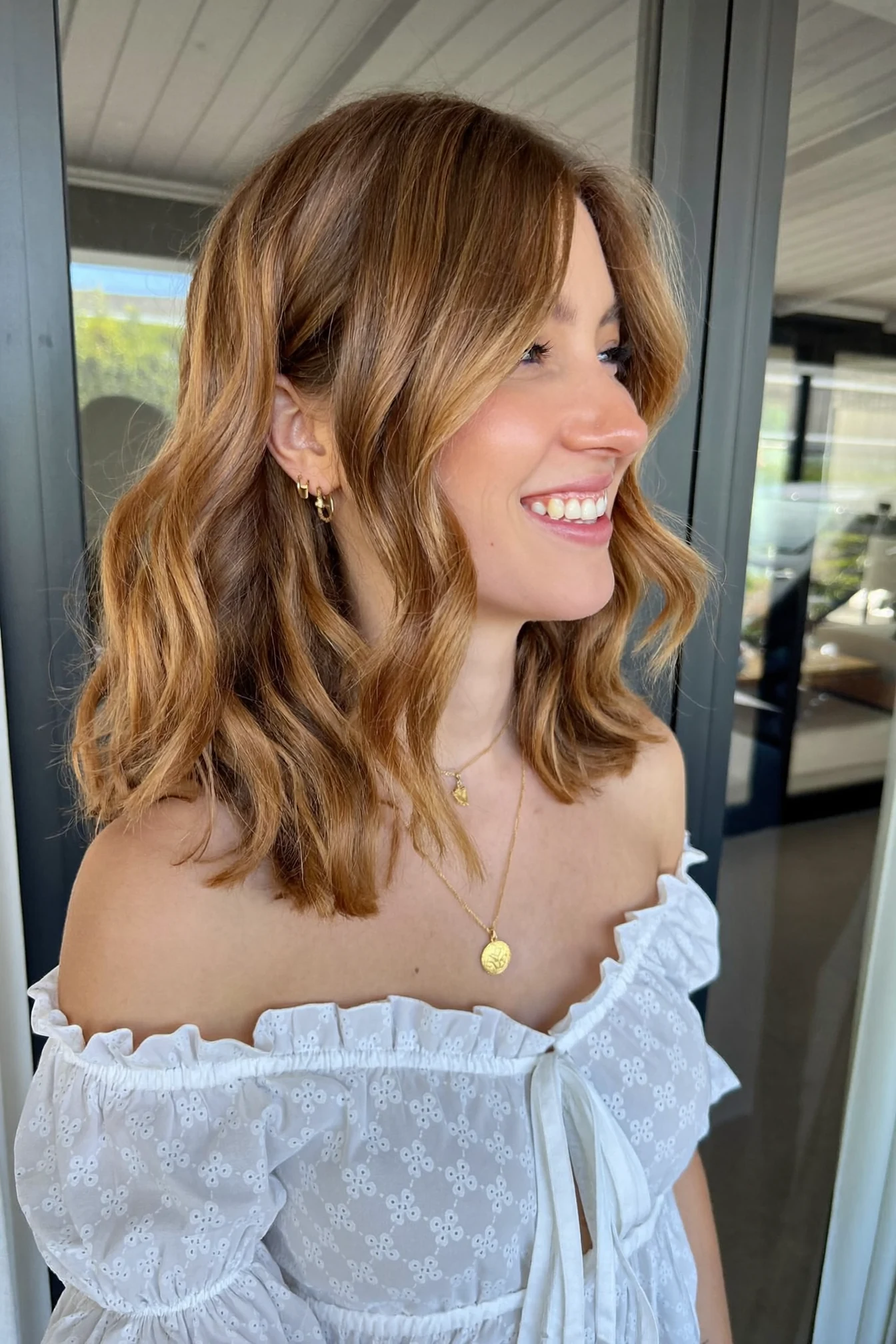 Bronde Shoulder Lob with Soft Loose Waves