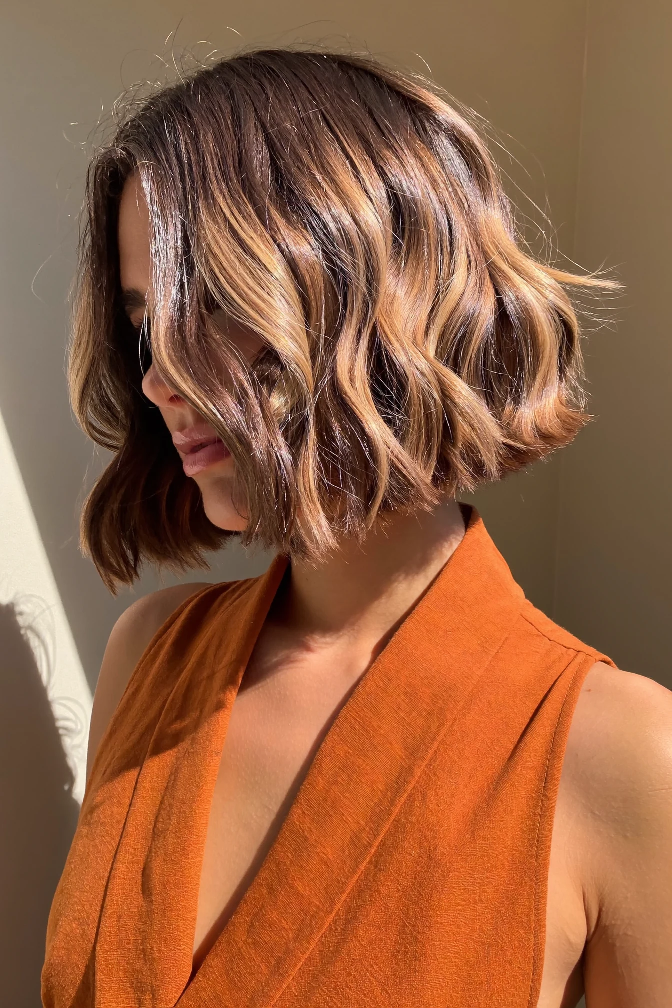 Jaw-Length Lob with Balayage and Glass Waves