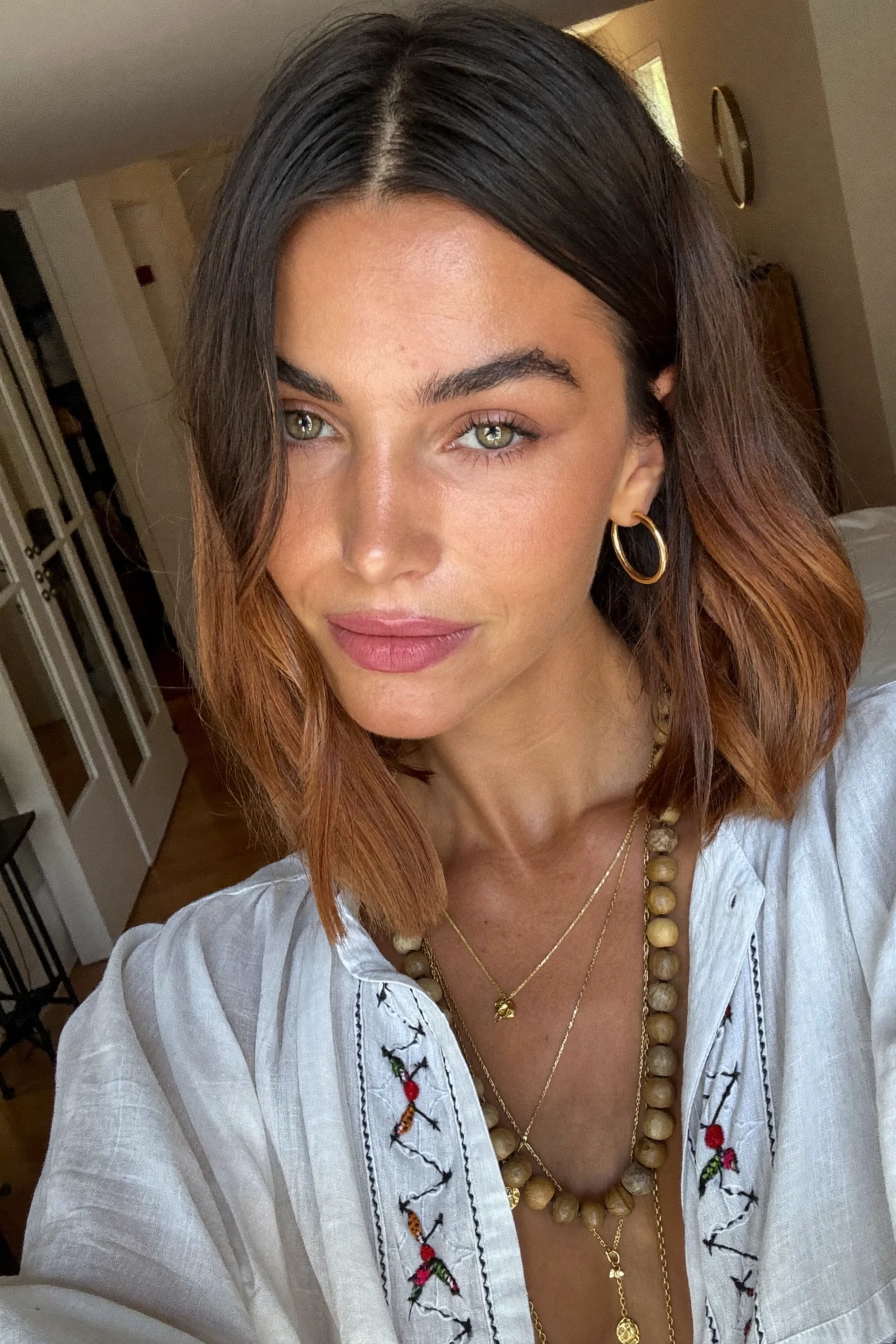 Jaw-Length Lob with Dark Root Melt and Air-Dried Texture