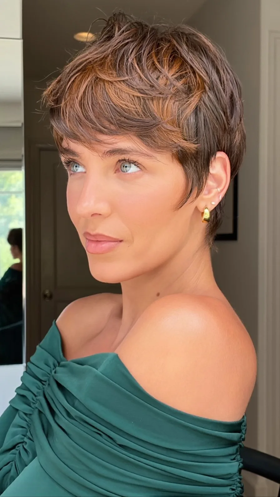 Modern Textured Pixie with Warm Copper Highlights
