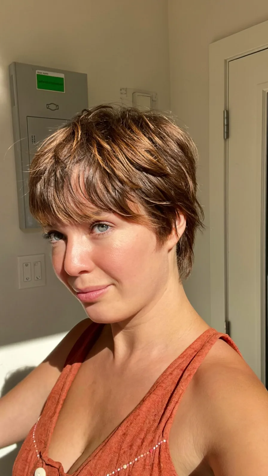 Textured Layered Pixie Cut with Wispy Side Bangs