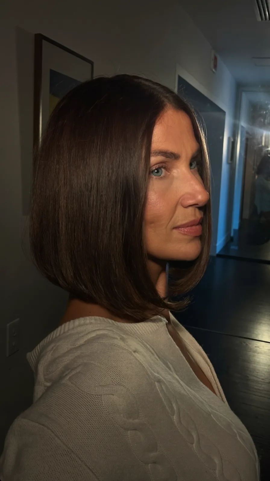 Sleek Chin-Length Blunt Cut Bob with Side Part