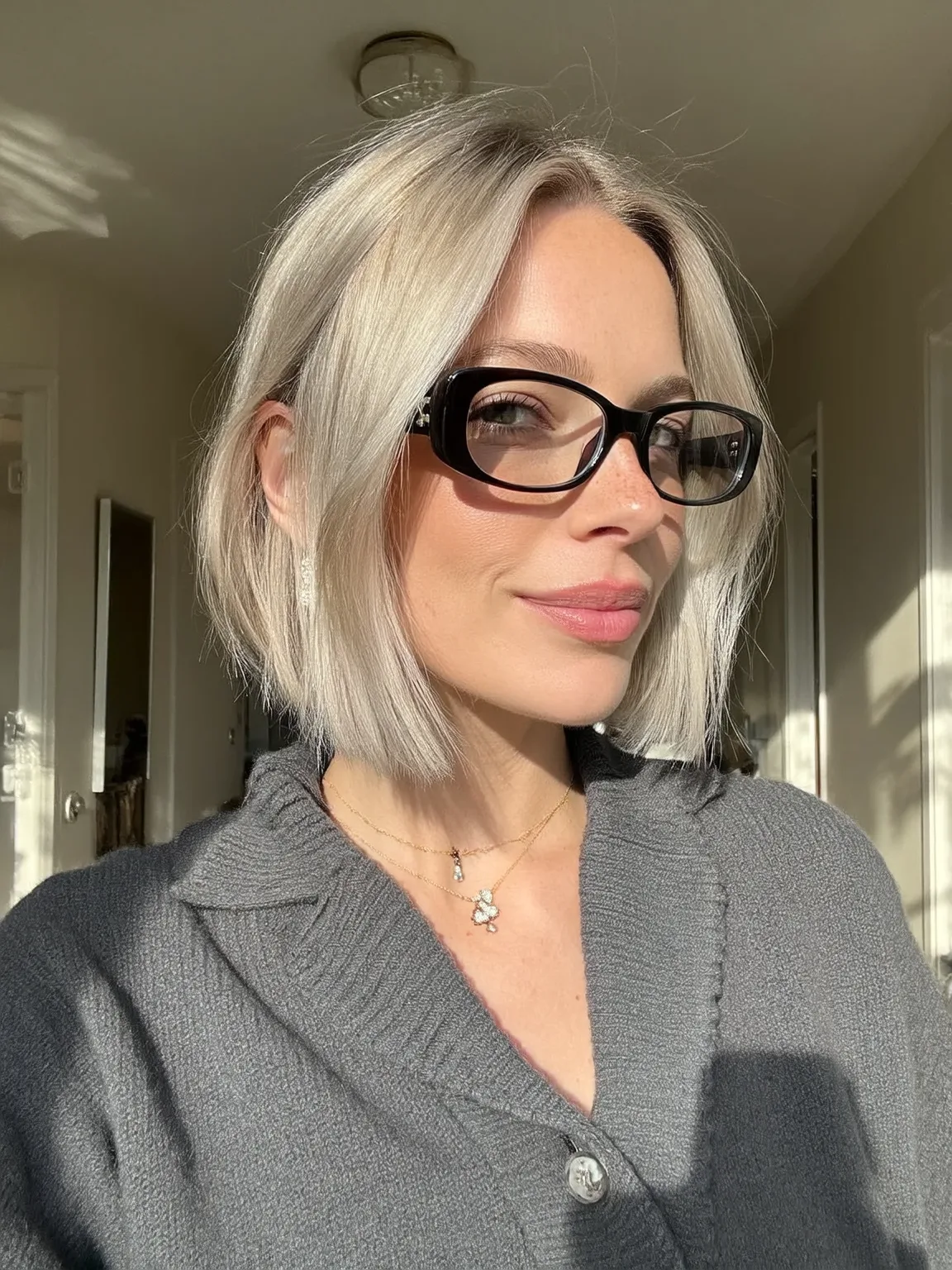 Cool Ash Blonde Straight Bob for Heart-Shaped Faces