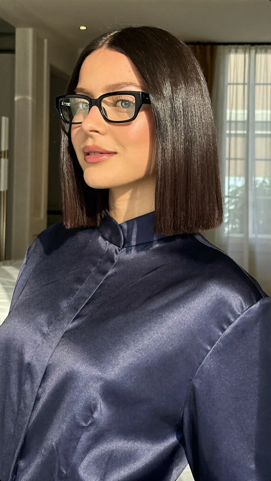 Sleek Chin-Length Blunt Bob with Center Parting