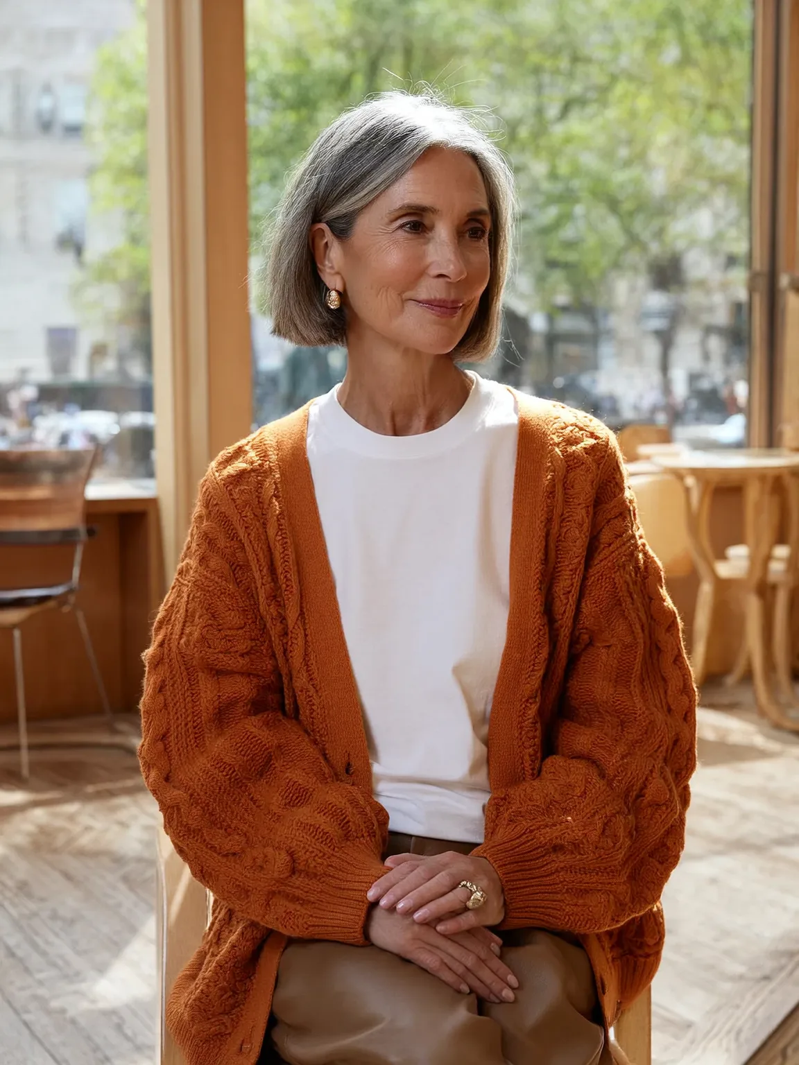 Chin-Length Silver Gray Straight Bob Without Bangs