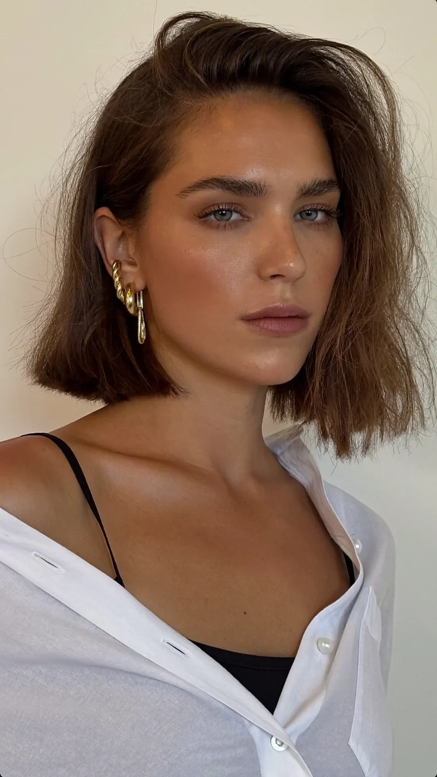 Sleek Textured Chin-Length Blunt Bob Hairstyle