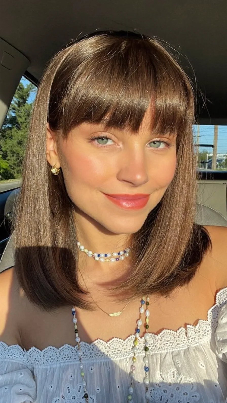 Classic Shoulder-Length Blunt Bob with Straight Blunt Bangs