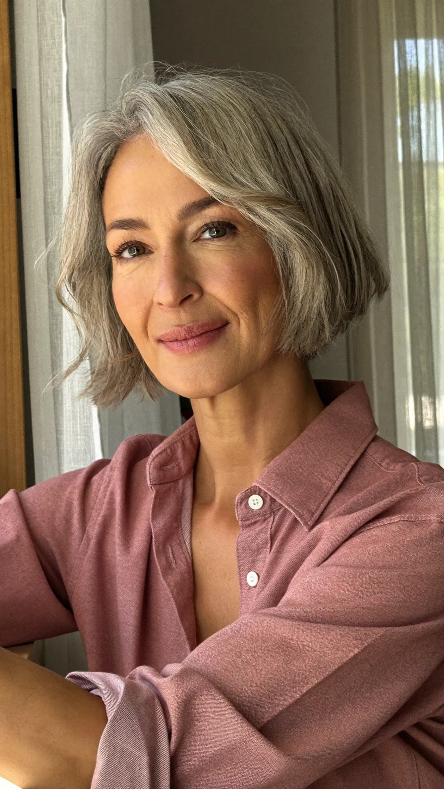 Elegant Chin-Length Wavy Silver Bob with Side Part