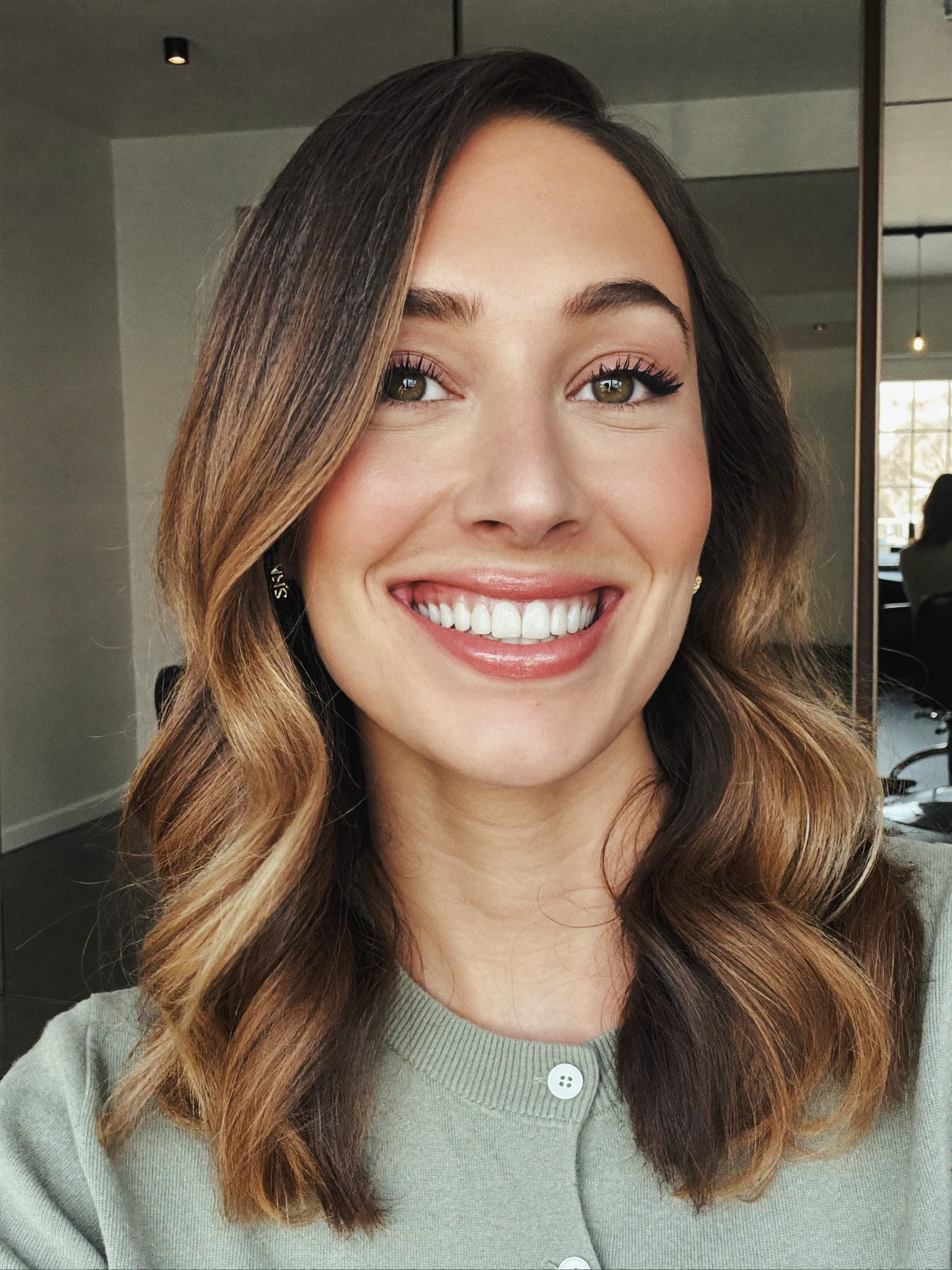 Balayage Collarbone Lob with Deep Side Part Waves