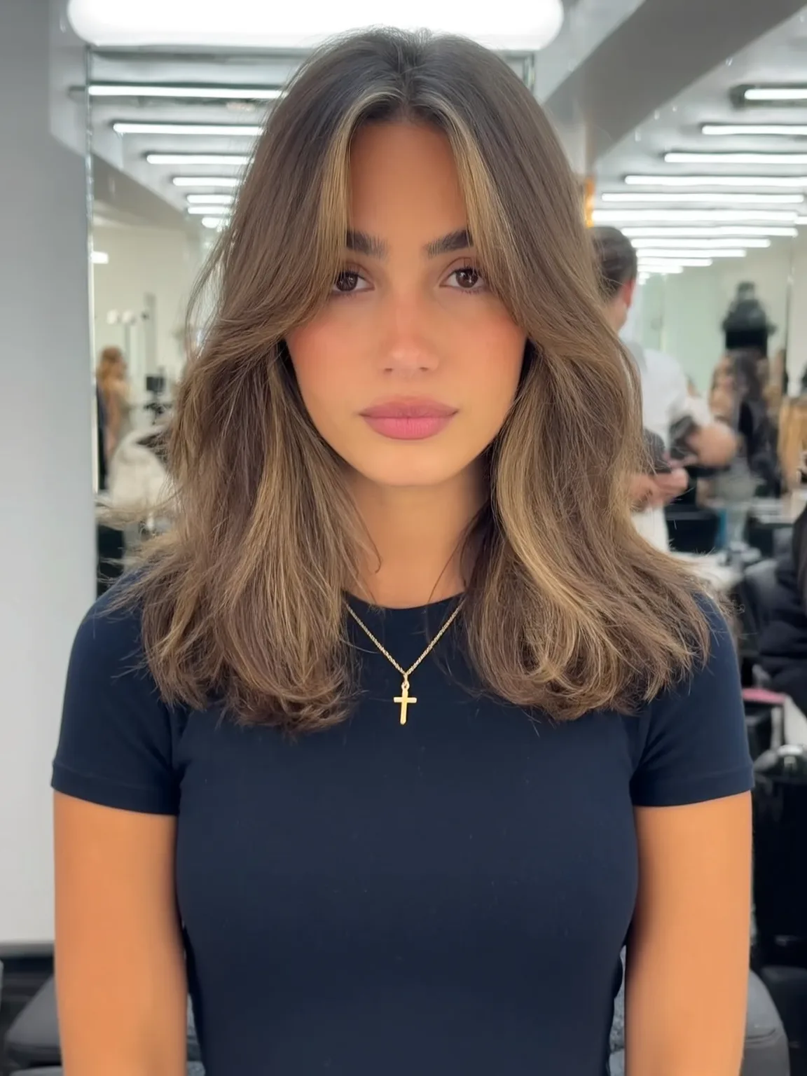Wavy Shoulder-Length Lob with Honey Blonde Balayage