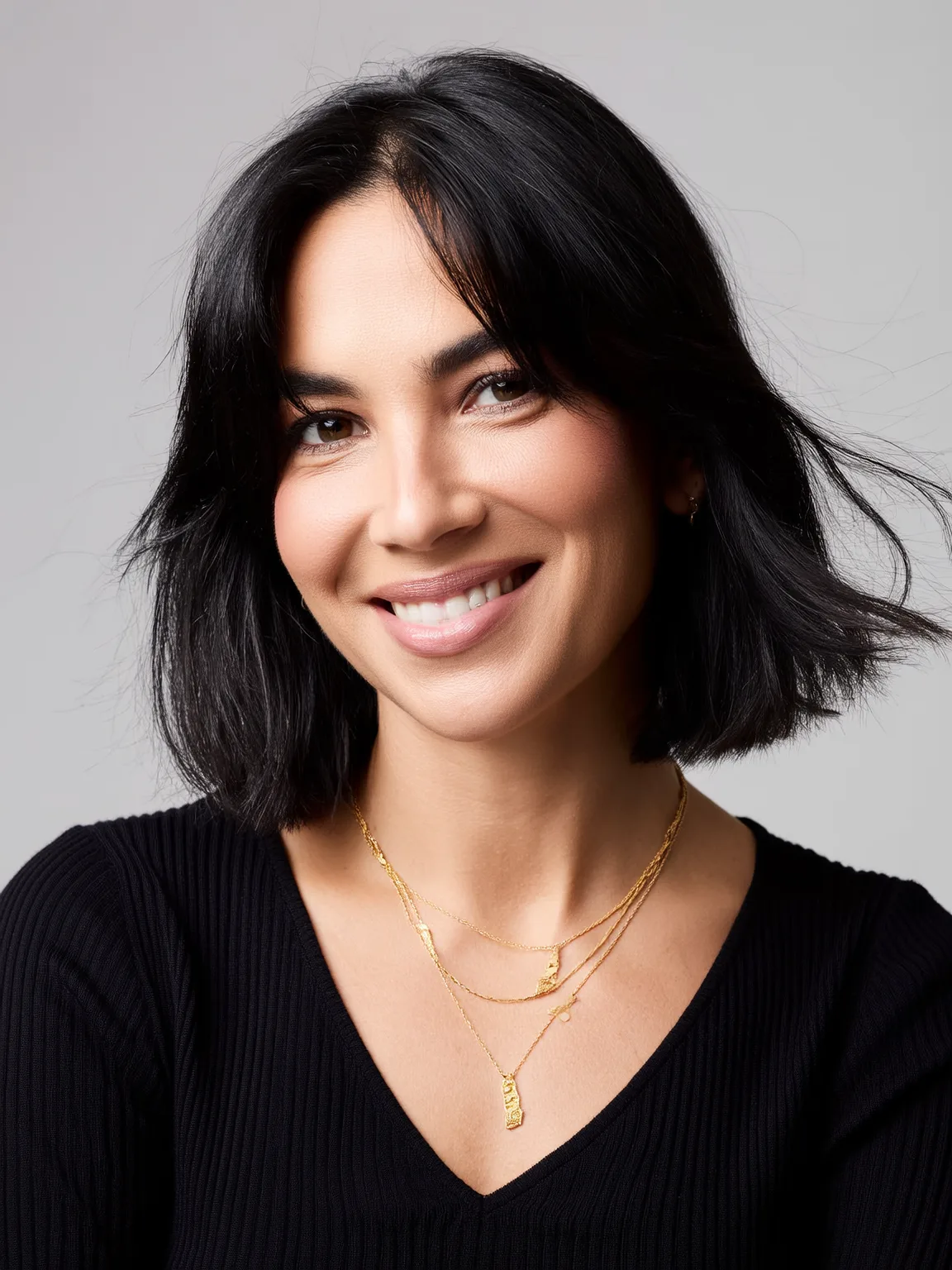 Jet Black Chin-Length Bob with Air-Dried Curtain Bangs
