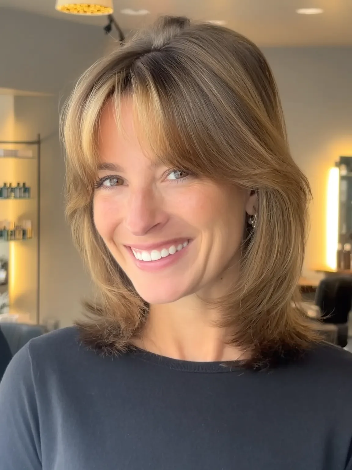 Flowing Shoulder-Length Lob with Honey Blonde Balayage