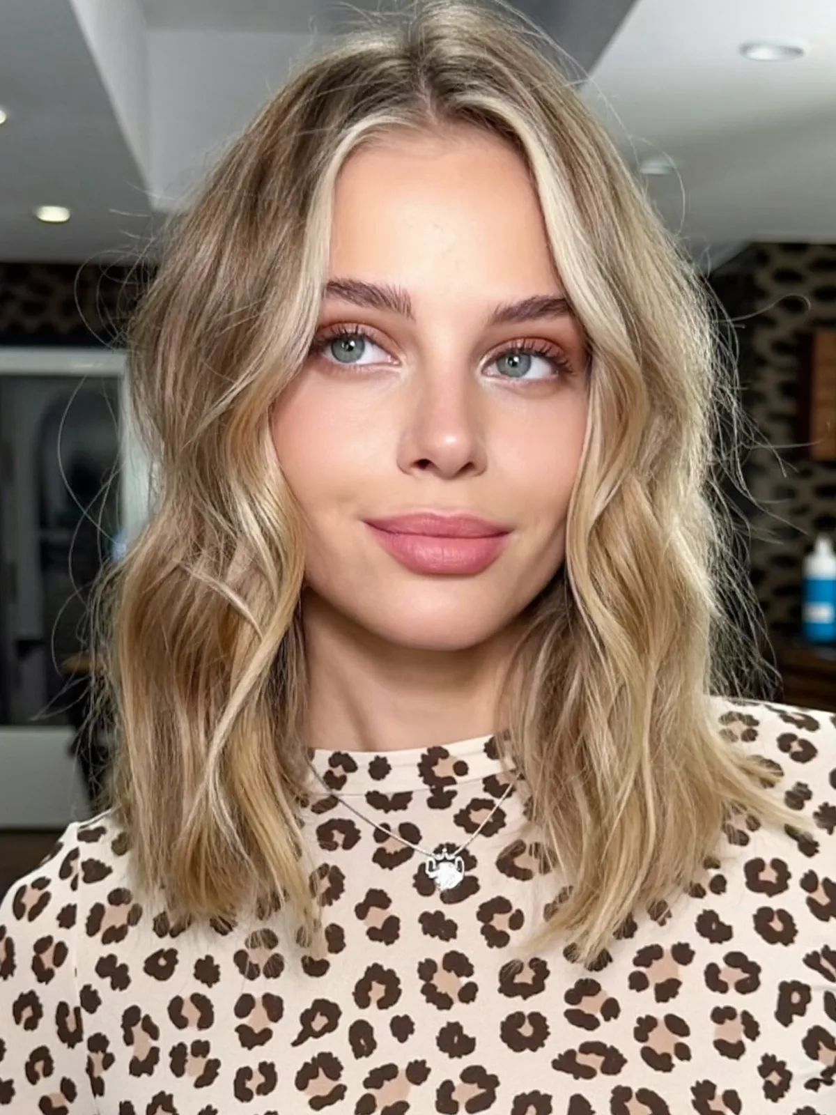 Wavy Sandy Blonde Lob with Soft Lowlights