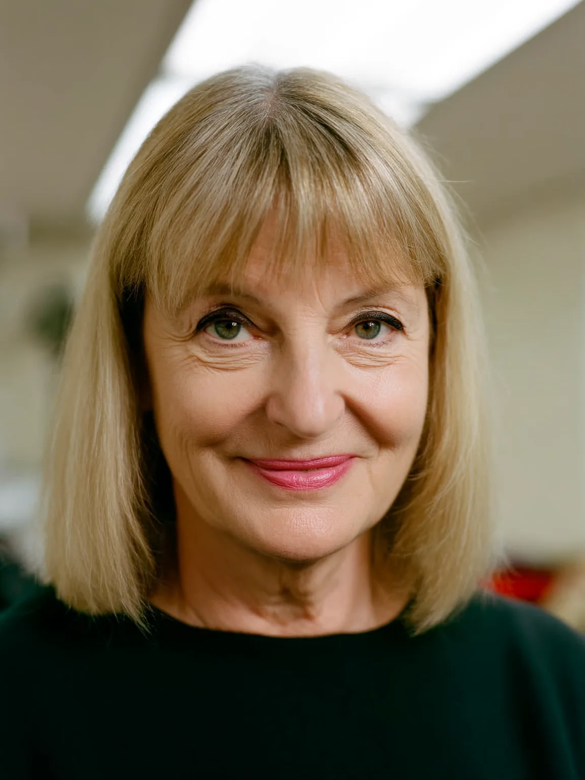Short Soft Sandy Blonde Wavy Bob with Side Bangs