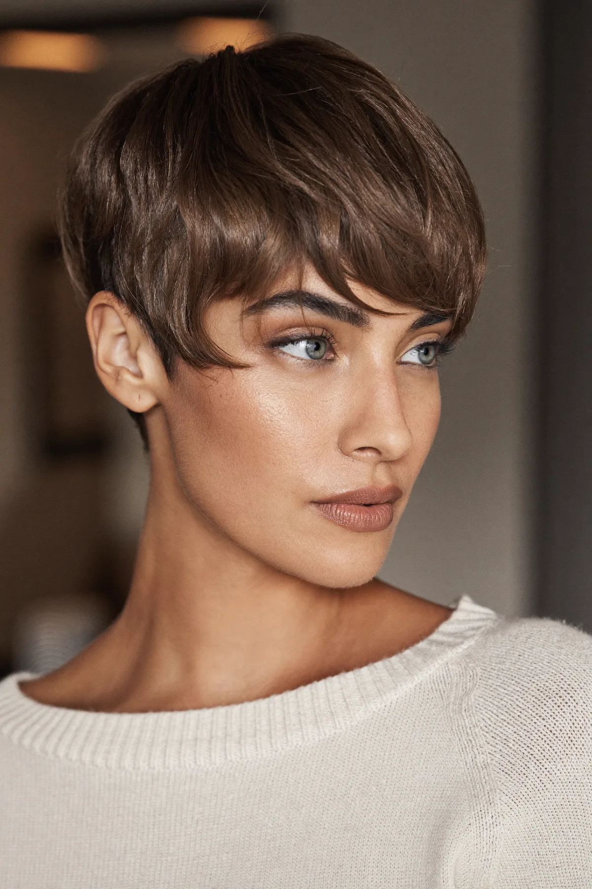 Sleek Straight Dark Blonde Pixie Cut with Solid Color Finish