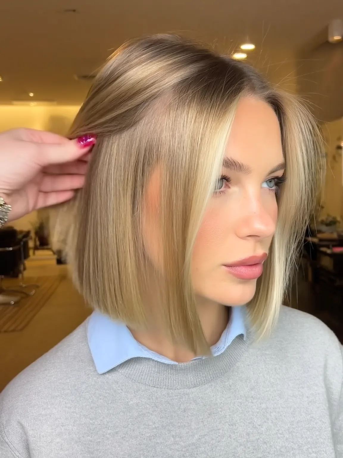soft sandy blonde bob