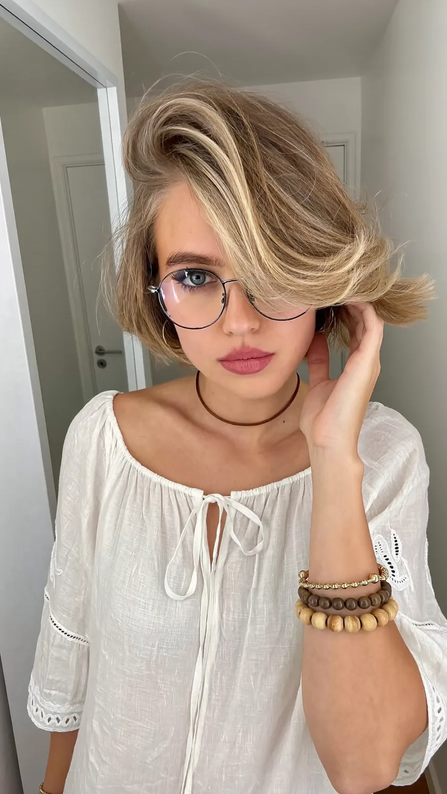Voluminous Side-Parted Bob with Honey Blonde Money Piece Highlights