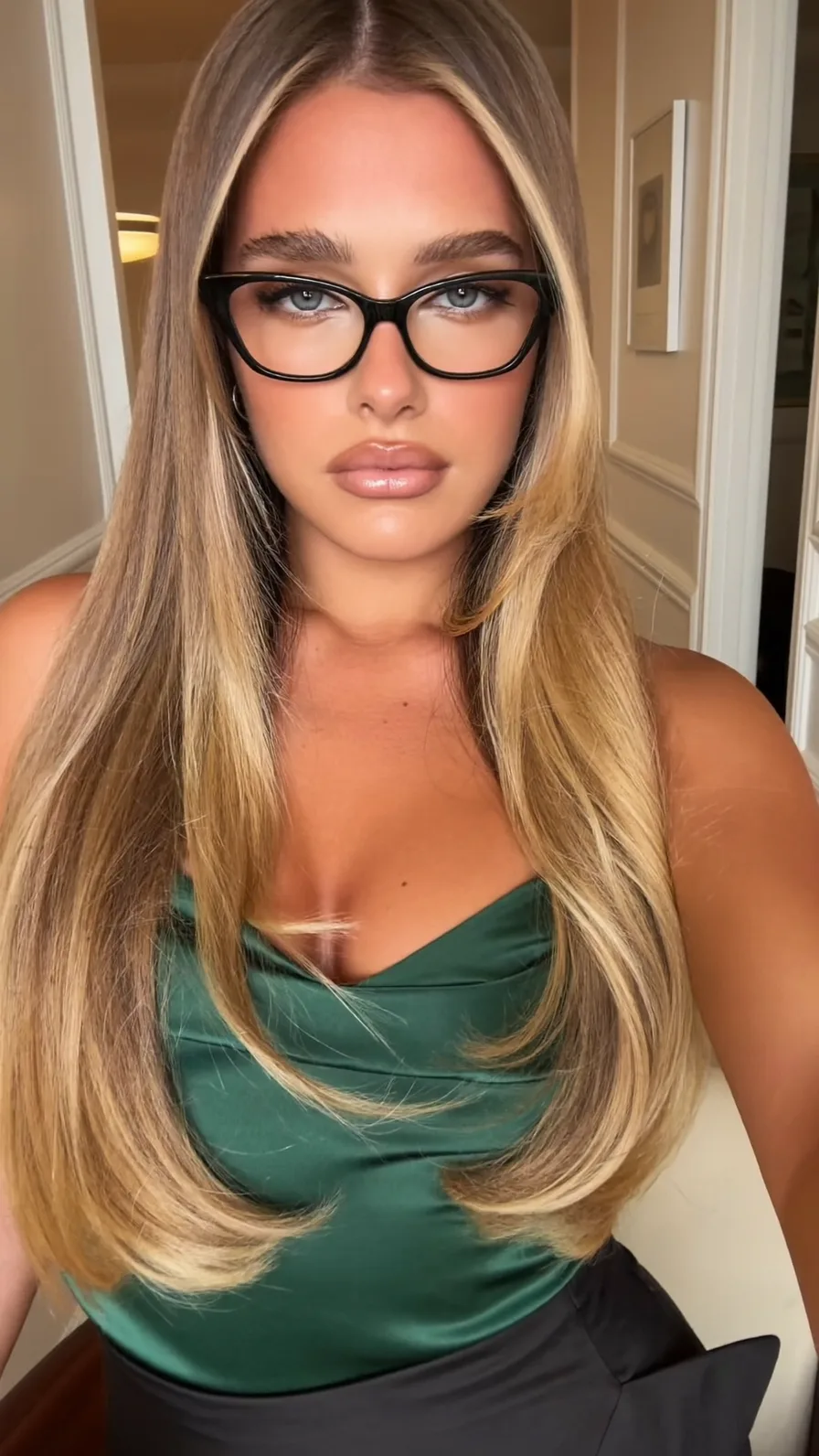 Sleek Honey Blonde Balayage Long Layers with Rounded Ends