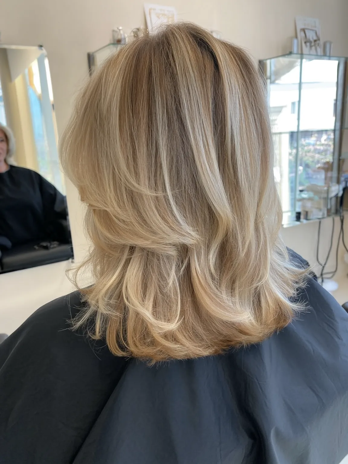 sandy blonde layered