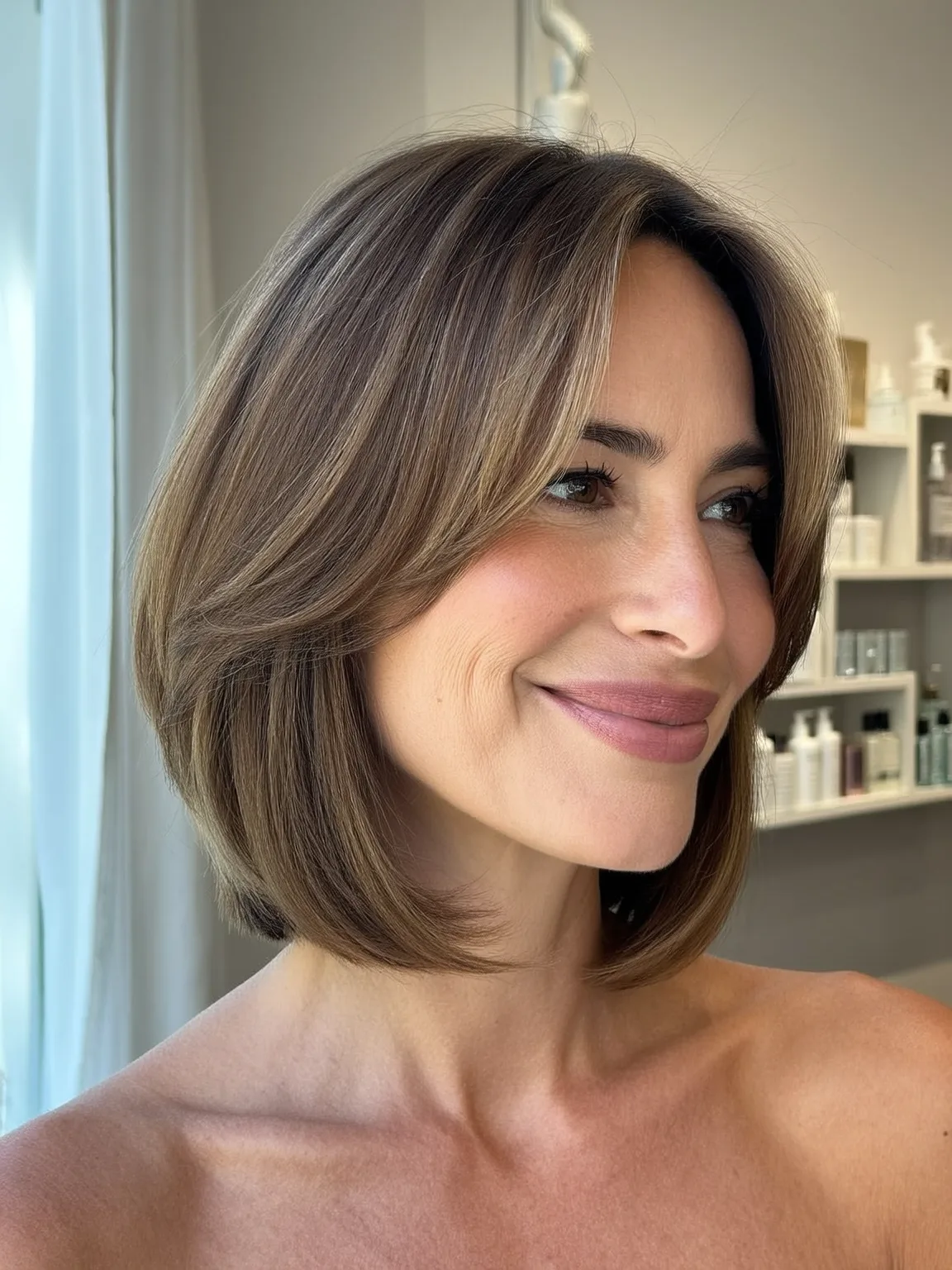 Chin-Length Bob with Luminous Chocolate Highlights