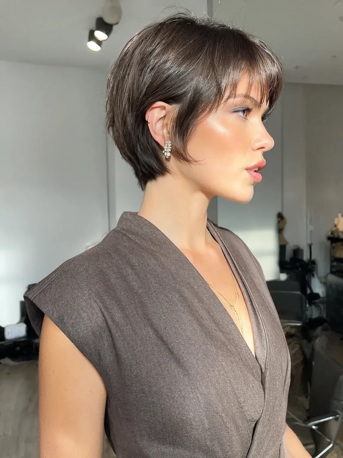 Heart-Shaped Face Pixie with Straight Chestnut Brown Blunt Bangs